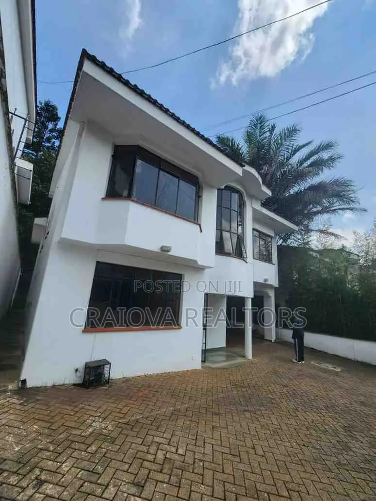 5bdrm Villa in Riverside Drive for sale