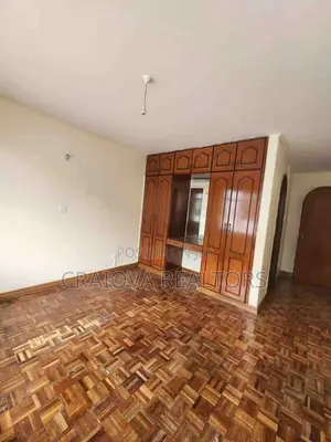 5bdrm Villa in Riverside Drive for sale