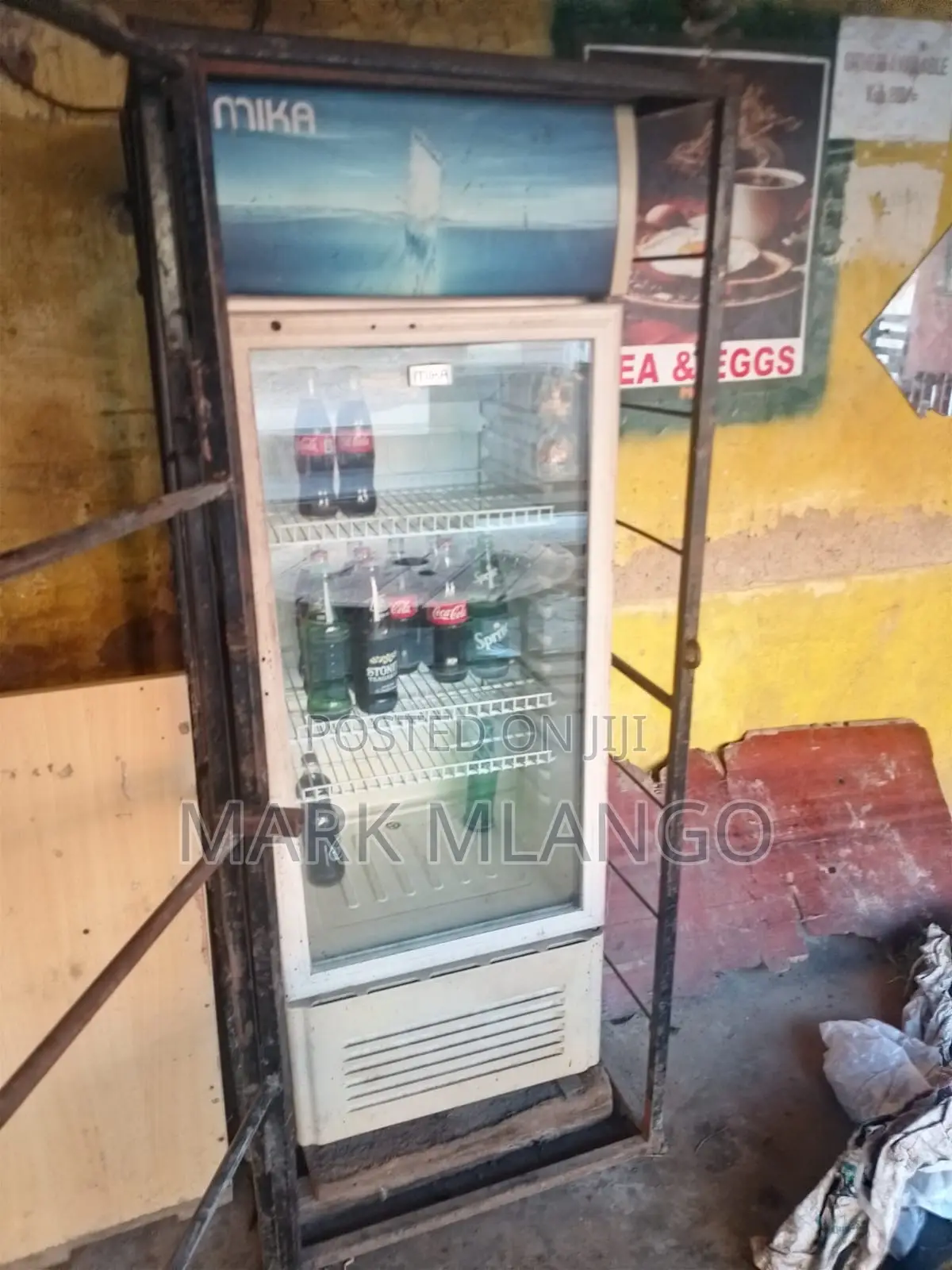 Mika Display Fridge 180l