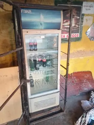 Mika Display Fridge 180l