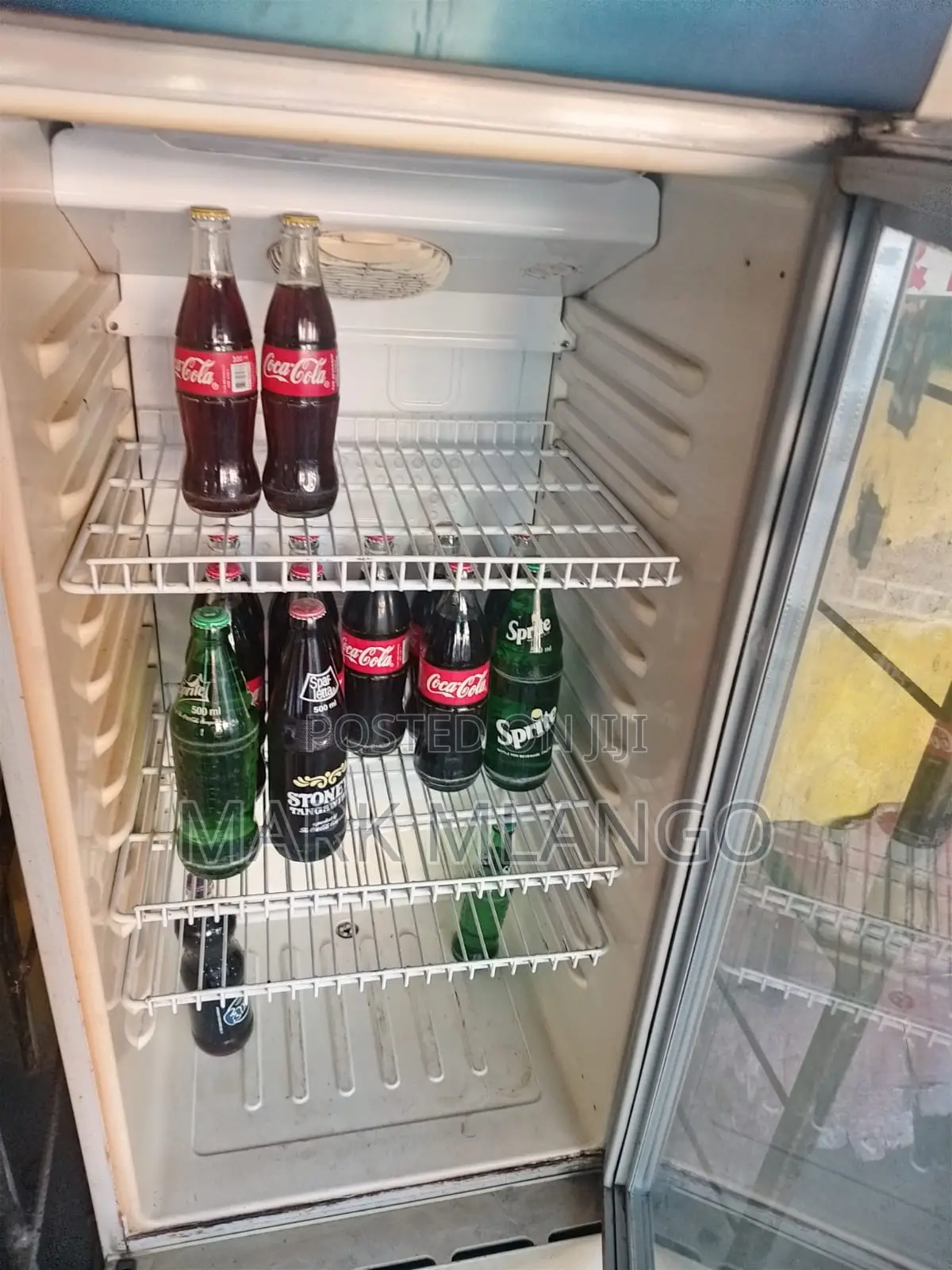Mika Display Fridge 180l