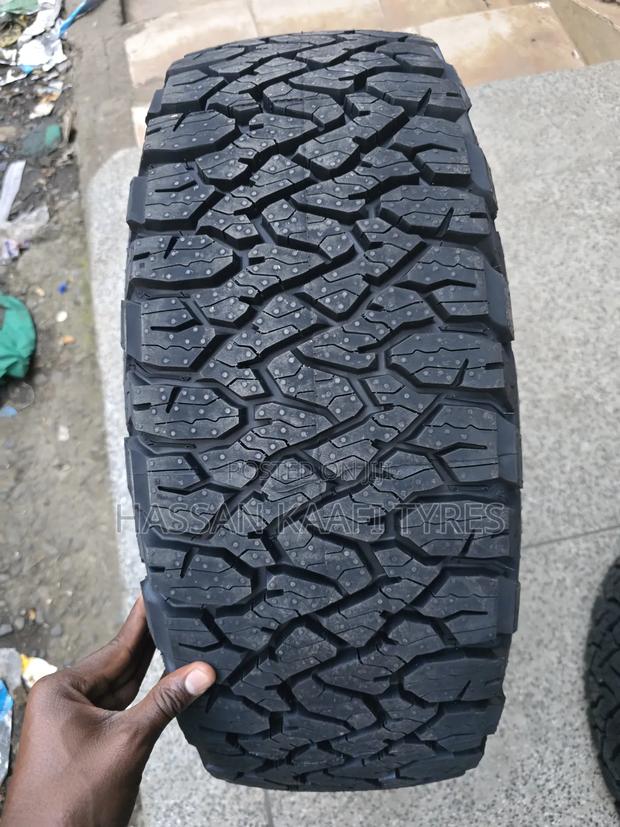 265/65r18 Bfgoodrich Ko3 - thumbnail 2