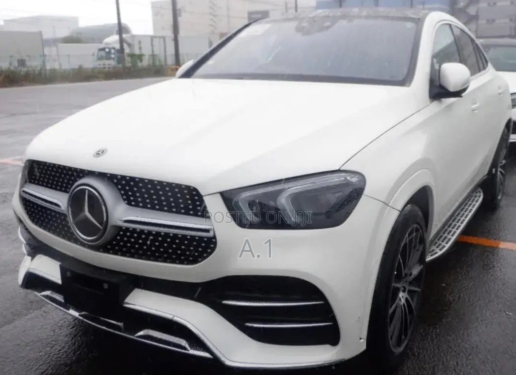 Mercedes-Benz GLE-Class GLE 400d 4MATIC 2019 White
