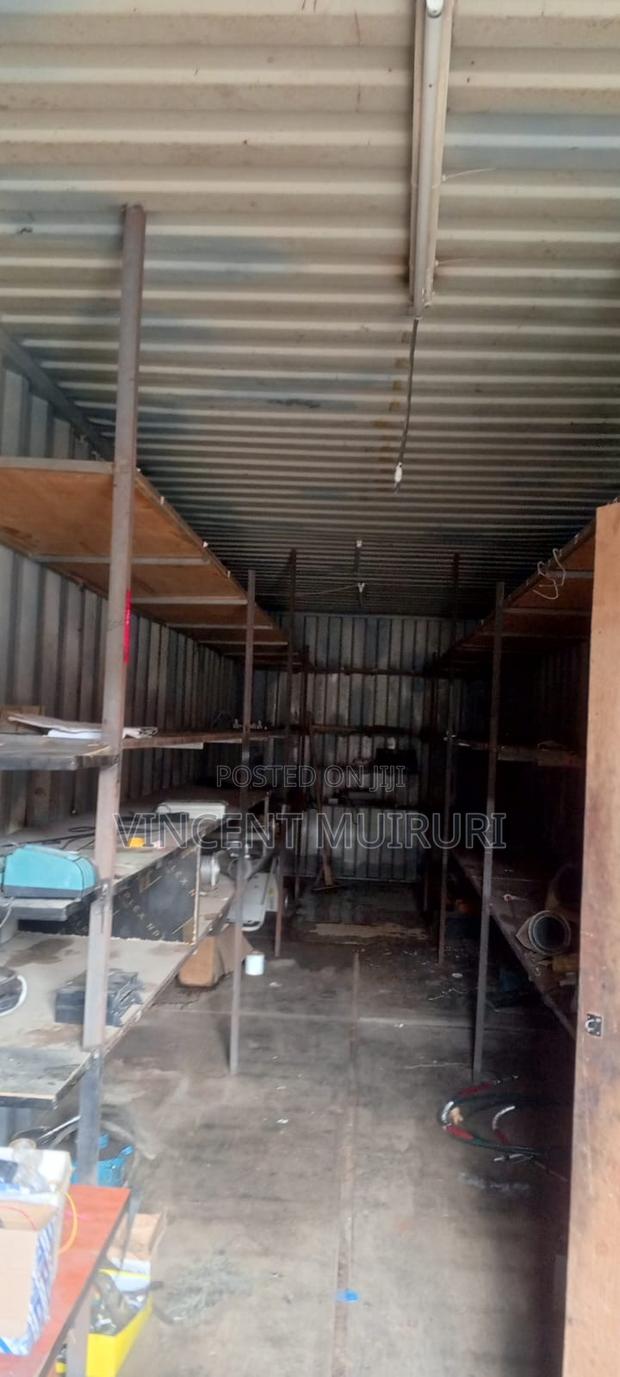 40ft Cargo Shipping Container - thumbnail 2