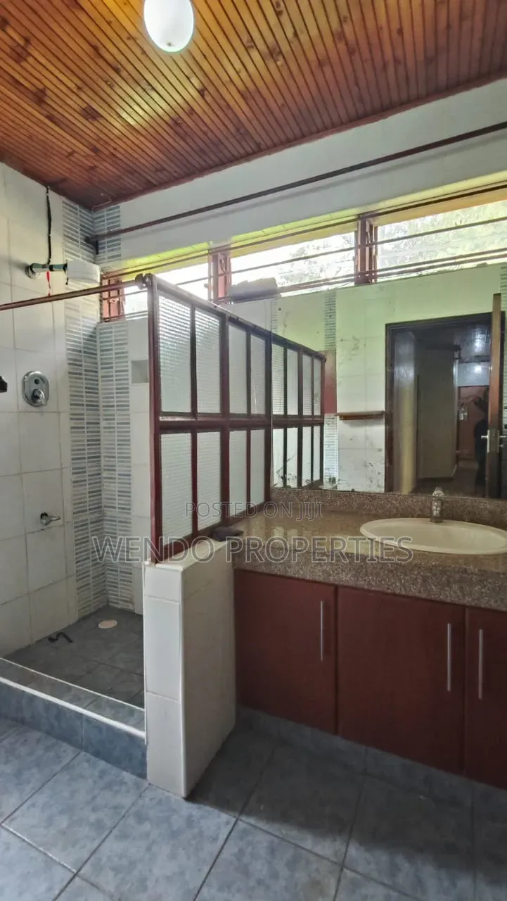 4bdrm Bungalow in Karen C for rent