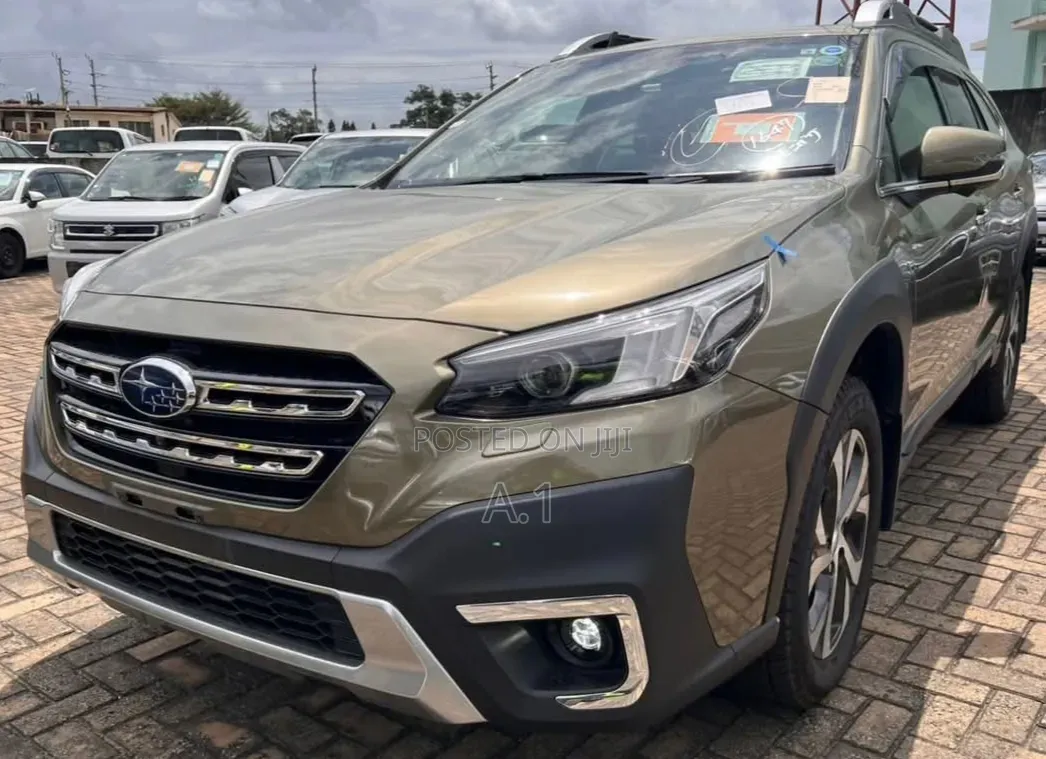 Subaru Outback Touring 2022 Gold