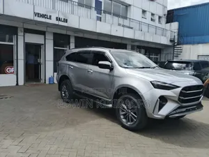 New Isuzu MU-X 2025 Gray