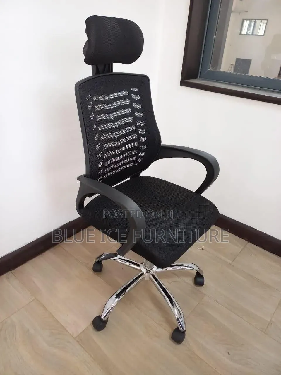 Office Black Headrest Chair Swivel