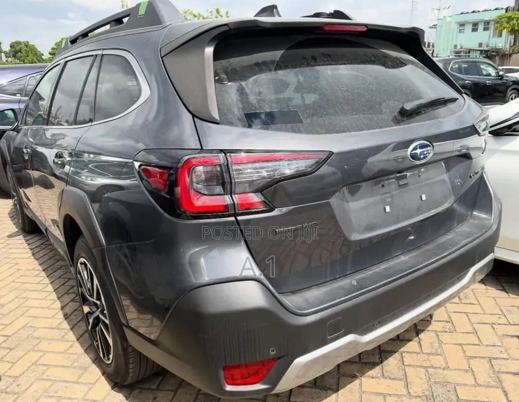 Subaru Outback Touring 2022 Gray