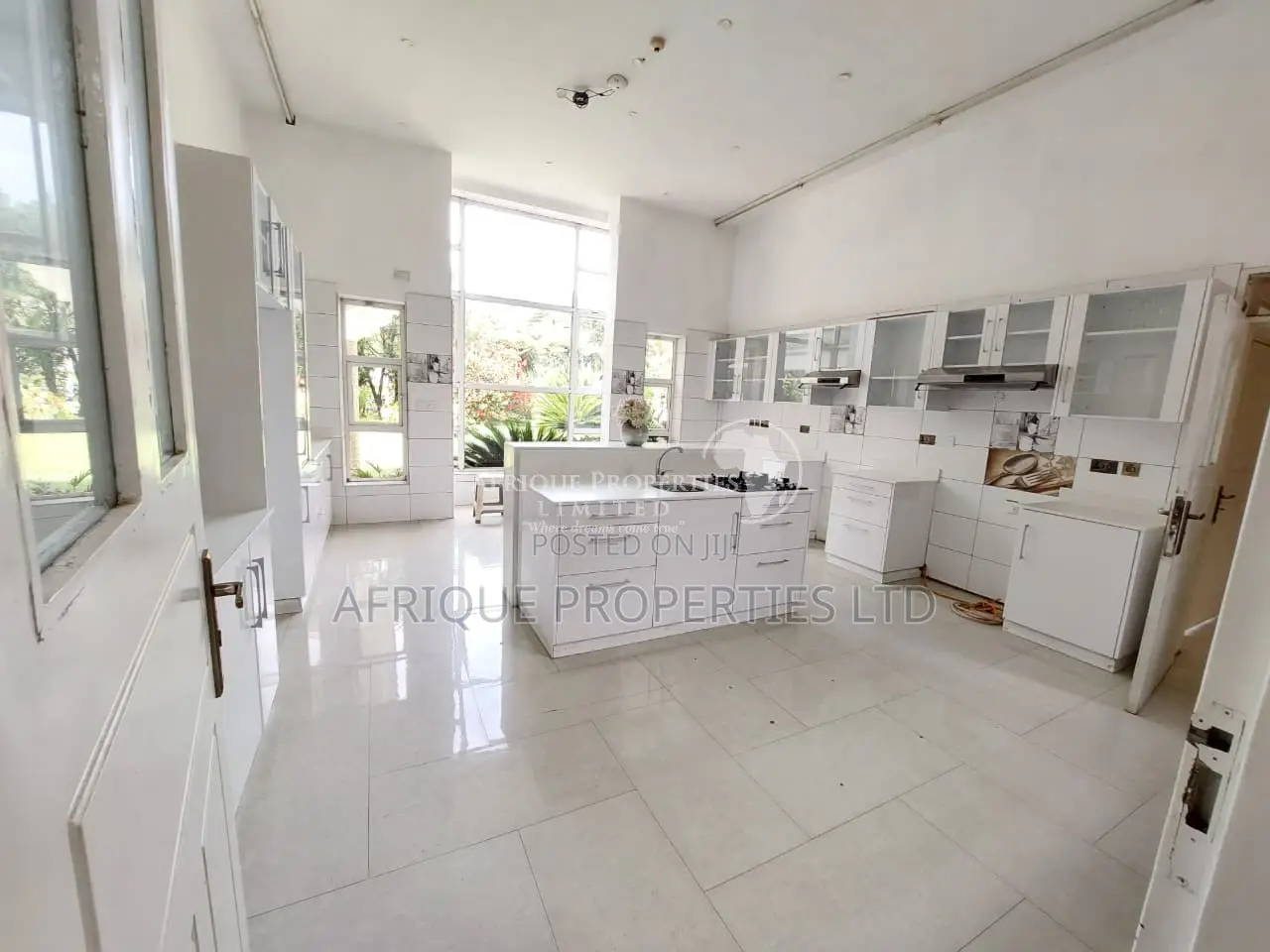 5bdrm Mansion in Muthaiga for sale