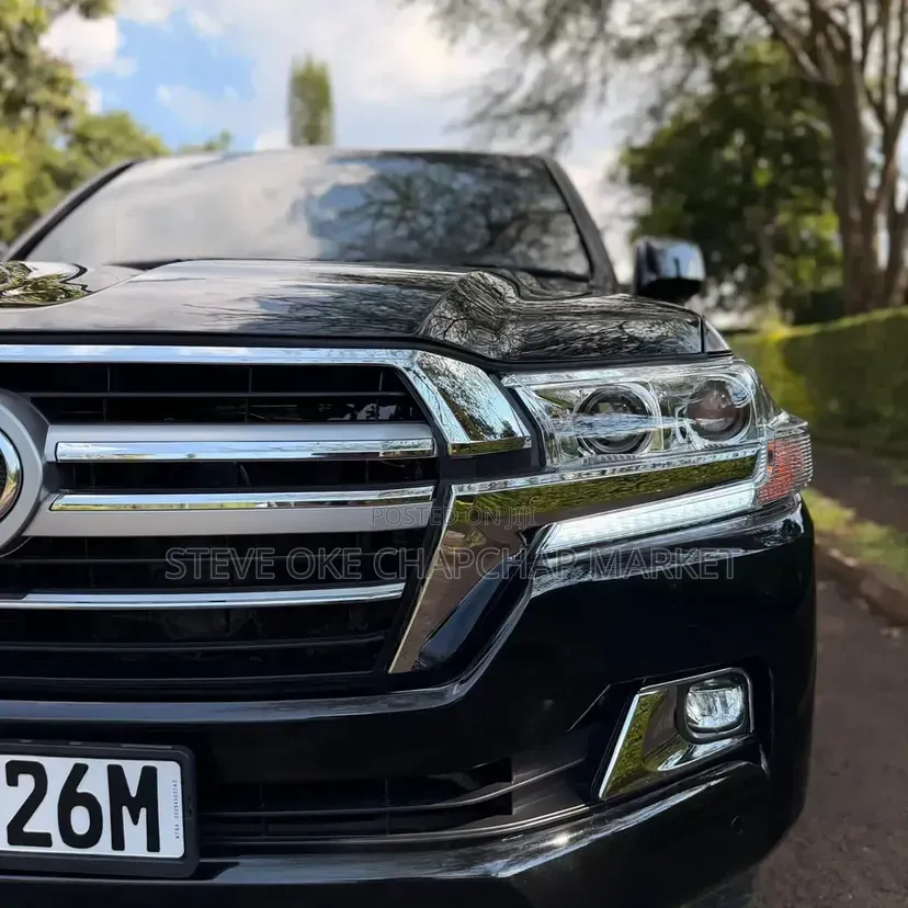 Toyota Land Cruiser 2012 Black