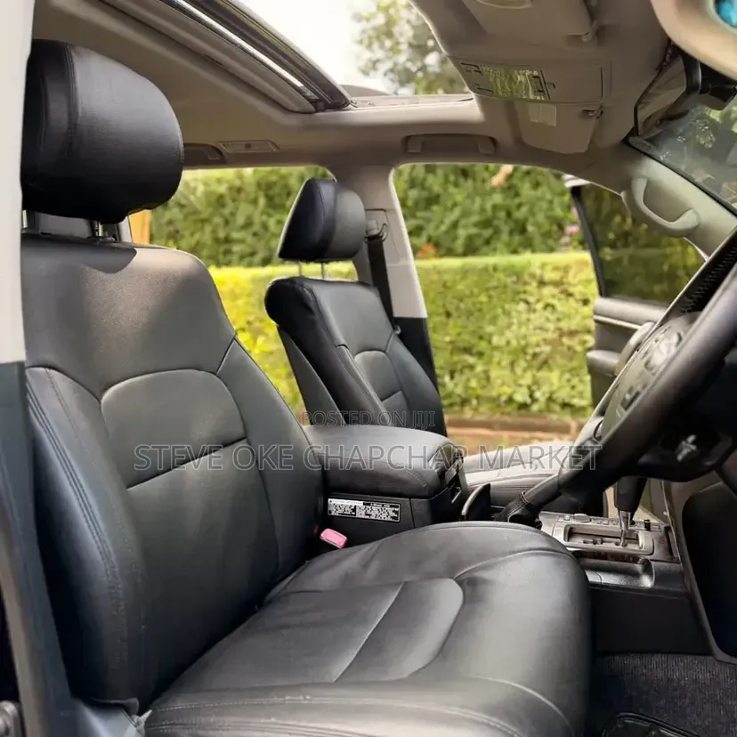 Toyota Land Cruiser 2012 Black