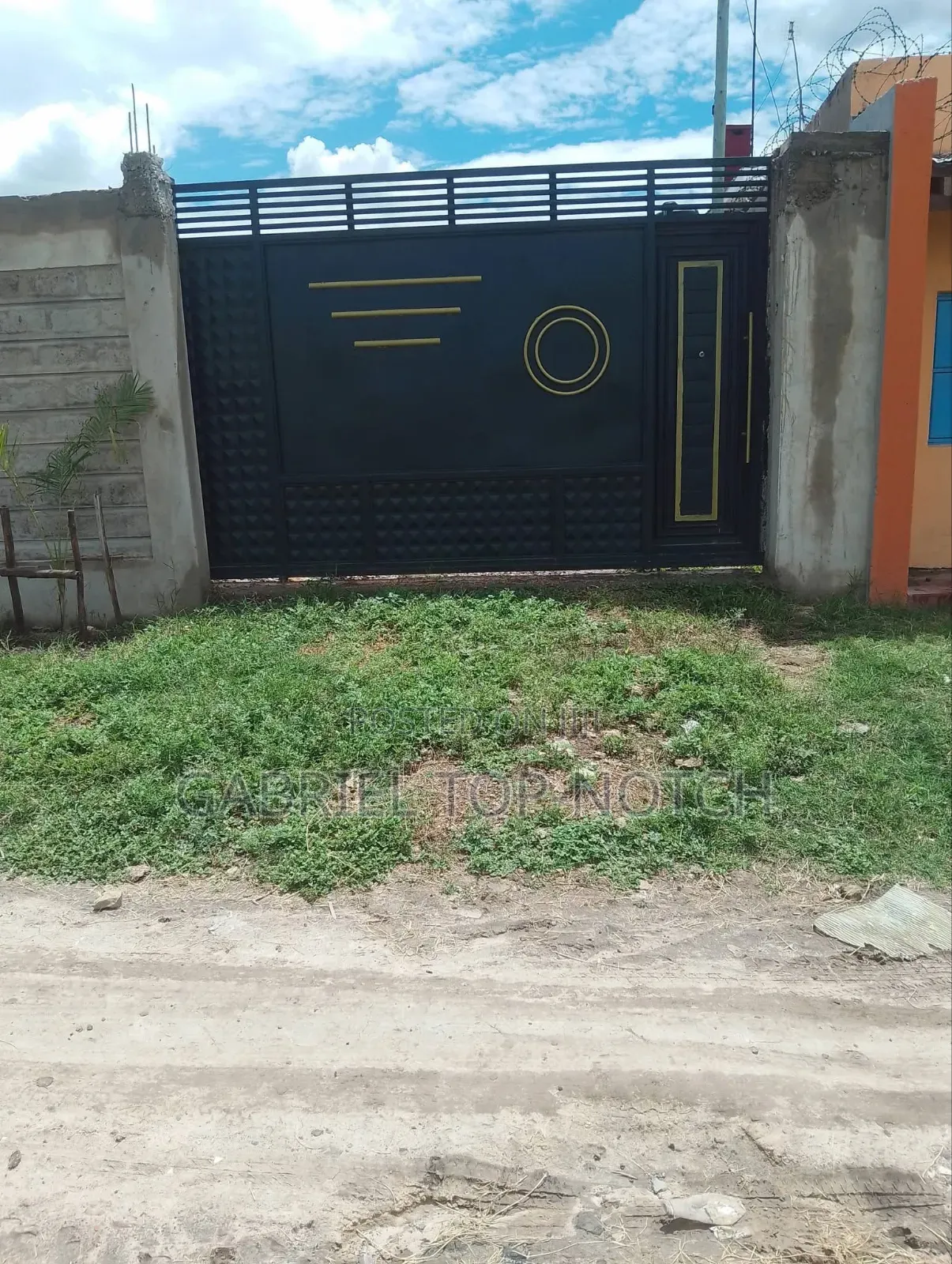 Very Prime Full 50 by 100 Plot, With Perimeter Wall and Foundation