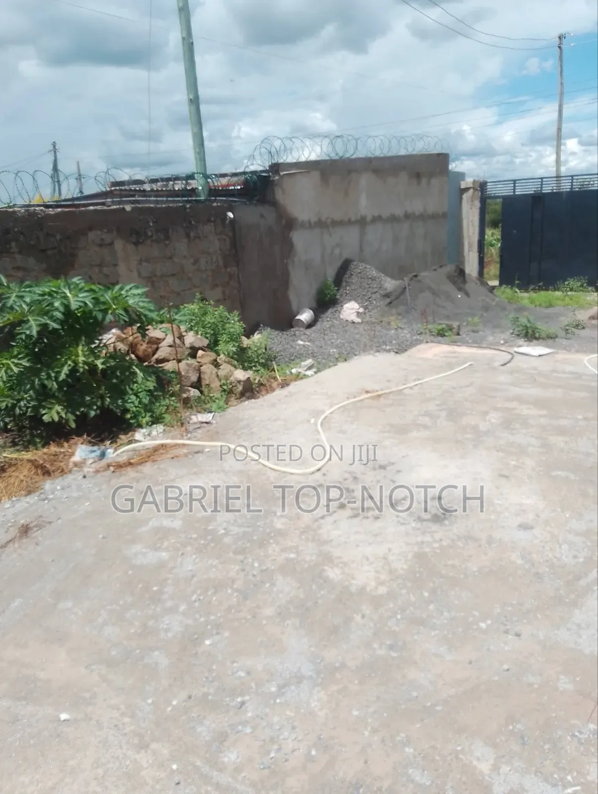 Very Prime Full 50 by 100 Plot, With Perimeter Wall and Foundation