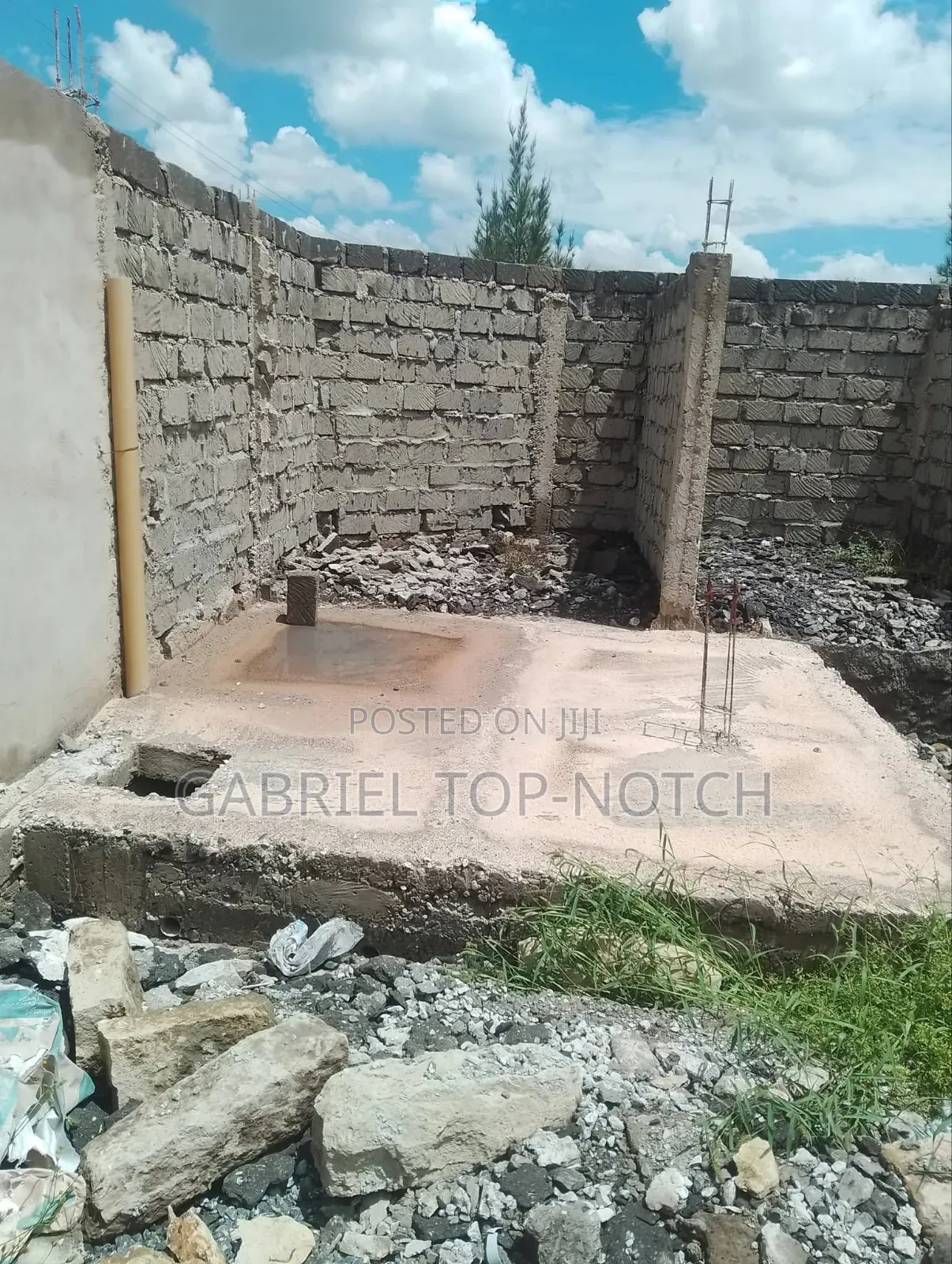 Very Prime Full 50 by 100 Plot, With Perimeter Wall and Foundation