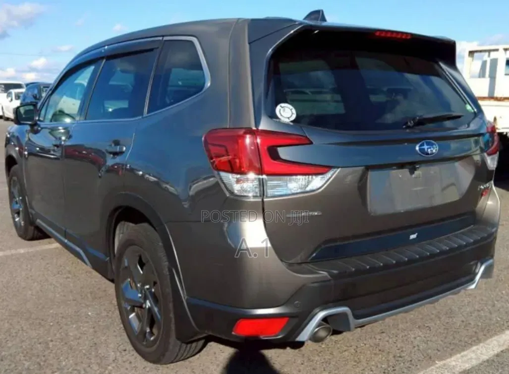 Subaru Forester Touring AWD 2020 Gold