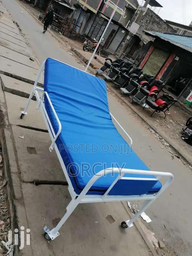 Hospital Bed + Waterproof Mattress - thumbnail 3