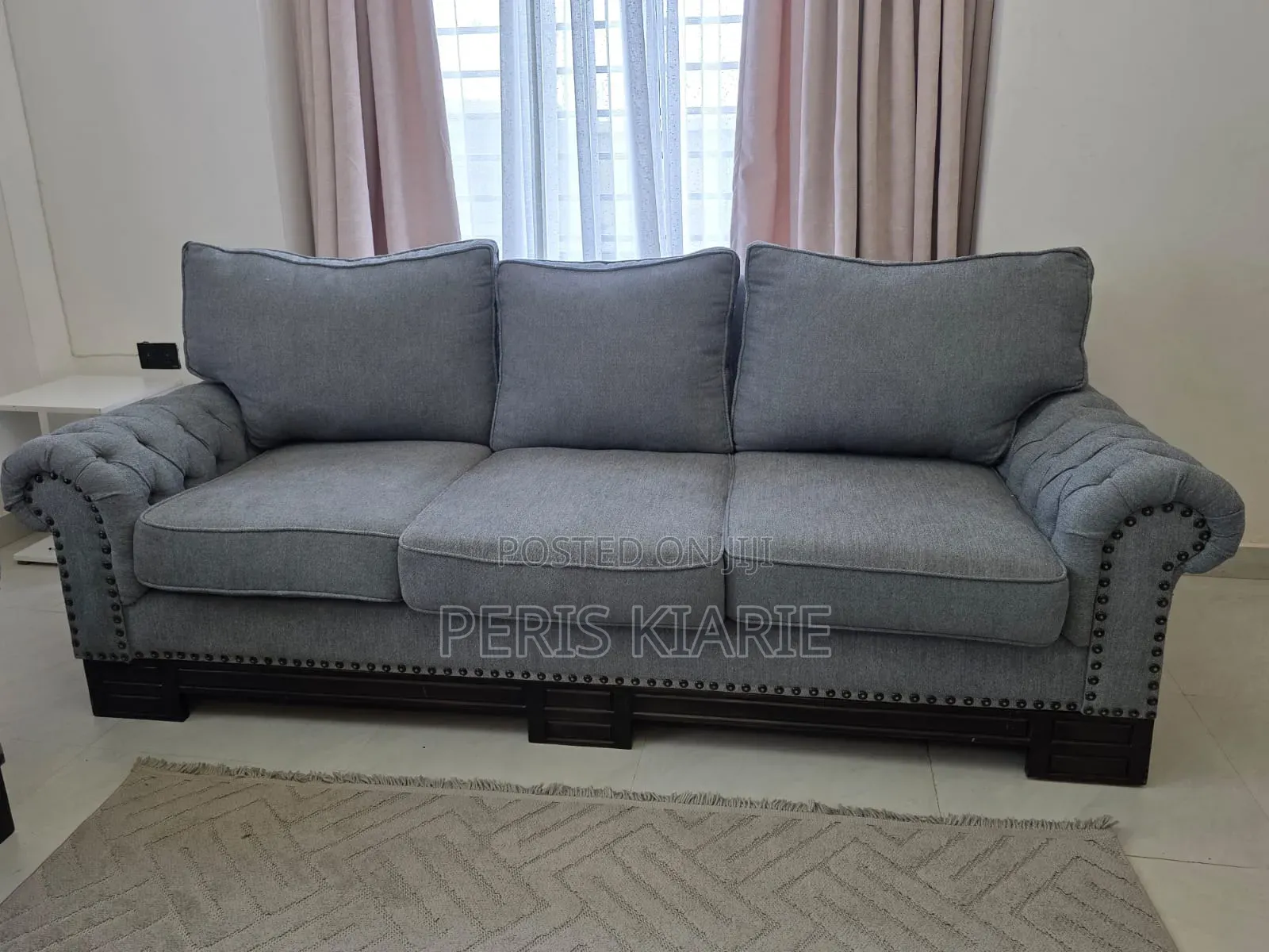 8 Seater (3,3,2)