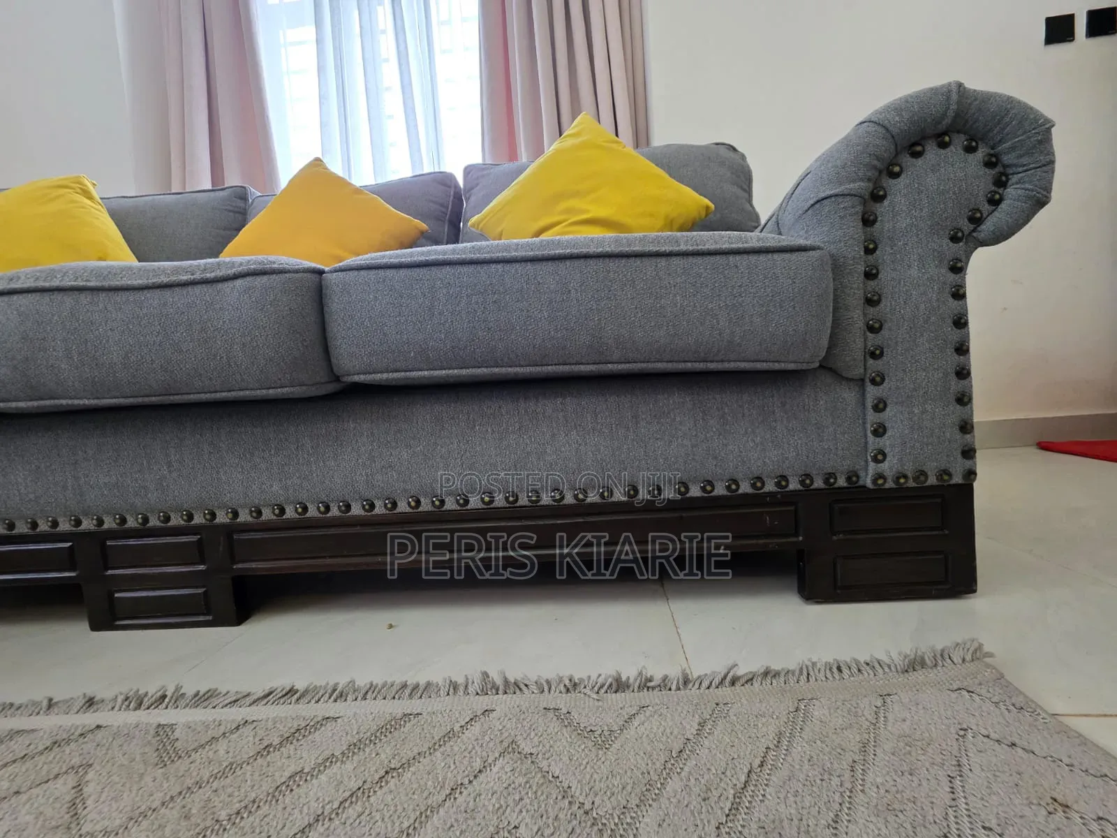 8 Seater (3,3,2)