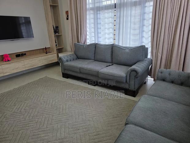 8 Seater (3,3,2) - thumbnail 10