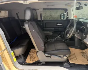 Toyota FJ Cruiser 2017 Beige