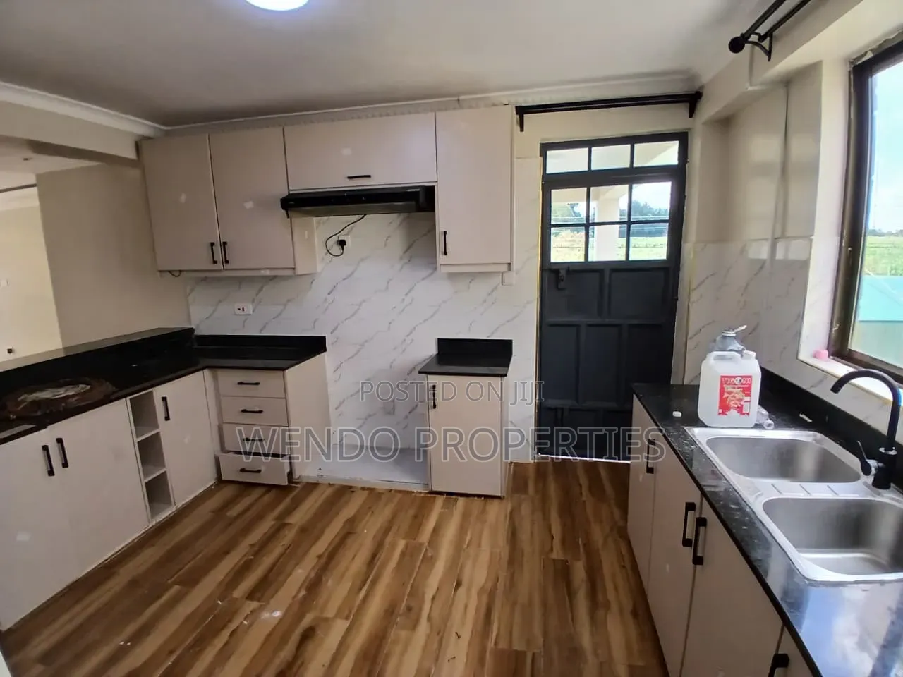 3bdrm Apartment in Karen C for rent