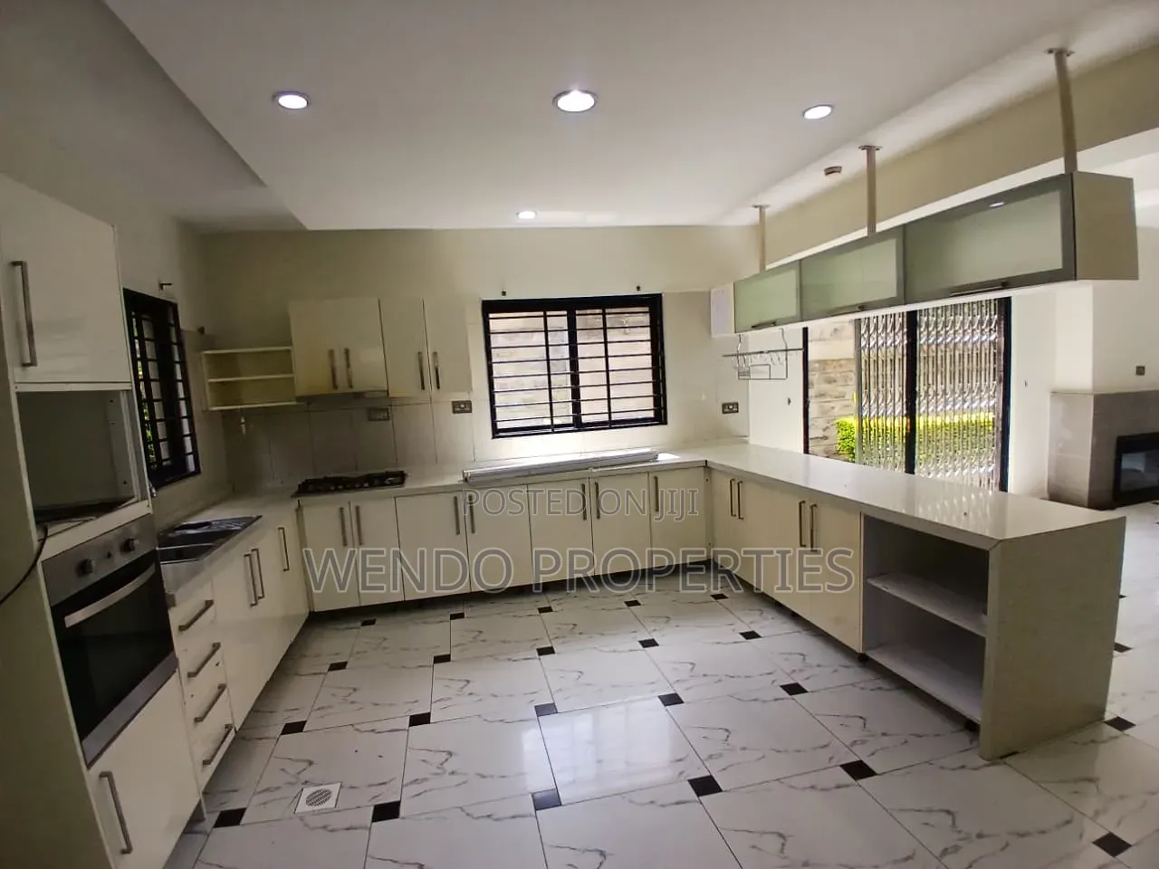 3bdrm Villa in Karen C for rent