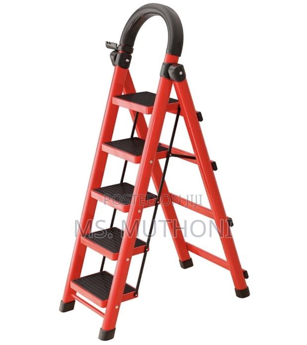Strong Load-Bearing Capacity 4 Steps Portable Foldable Ladder* - thumbnail 2