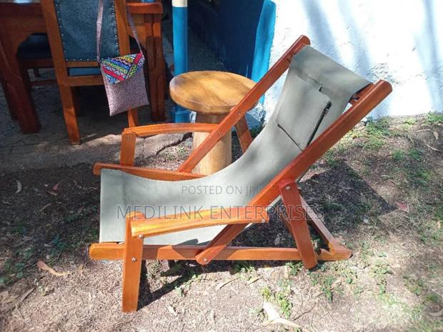 Mahogany Canvassed Sun Loungers Customized