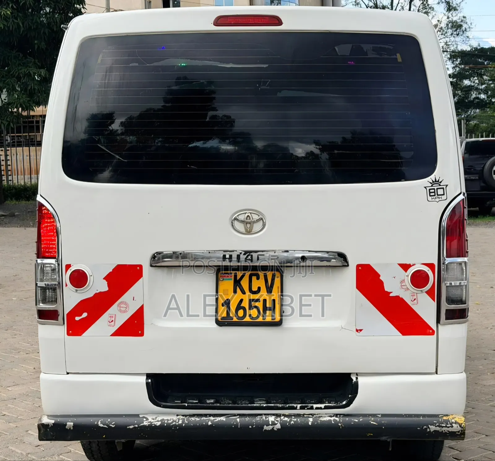 Toyota HiAce 2012 White