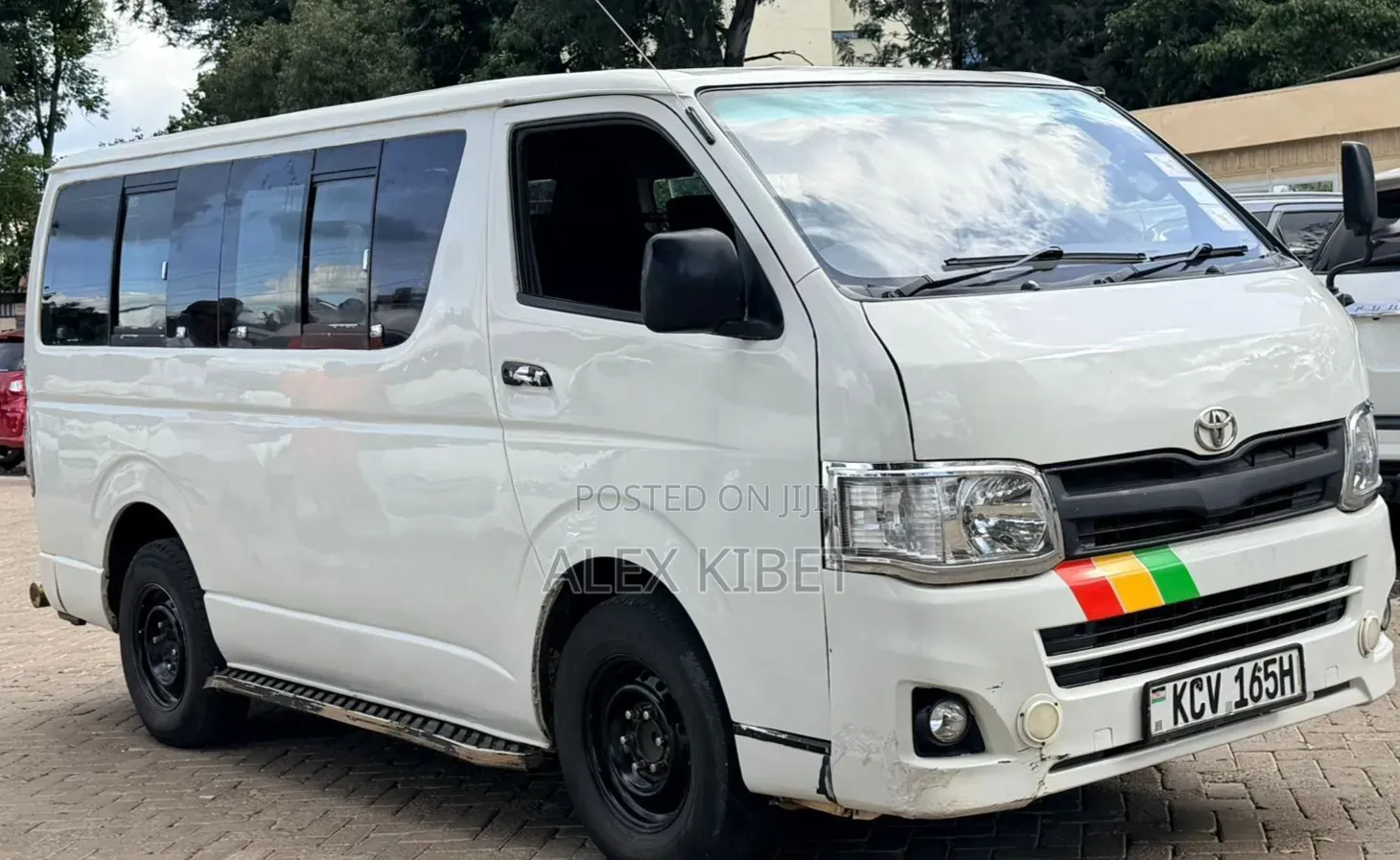 Toyota HiAce 2012 White