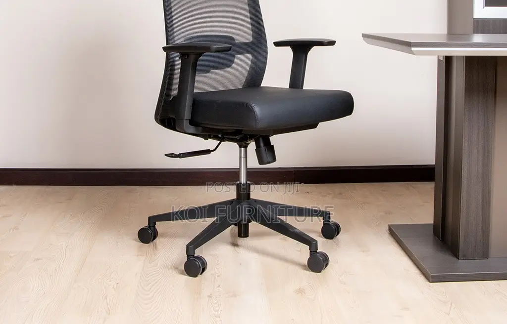 Office Chairs; Ue-02bhs Col Black Mesh Executive Office Chairs
