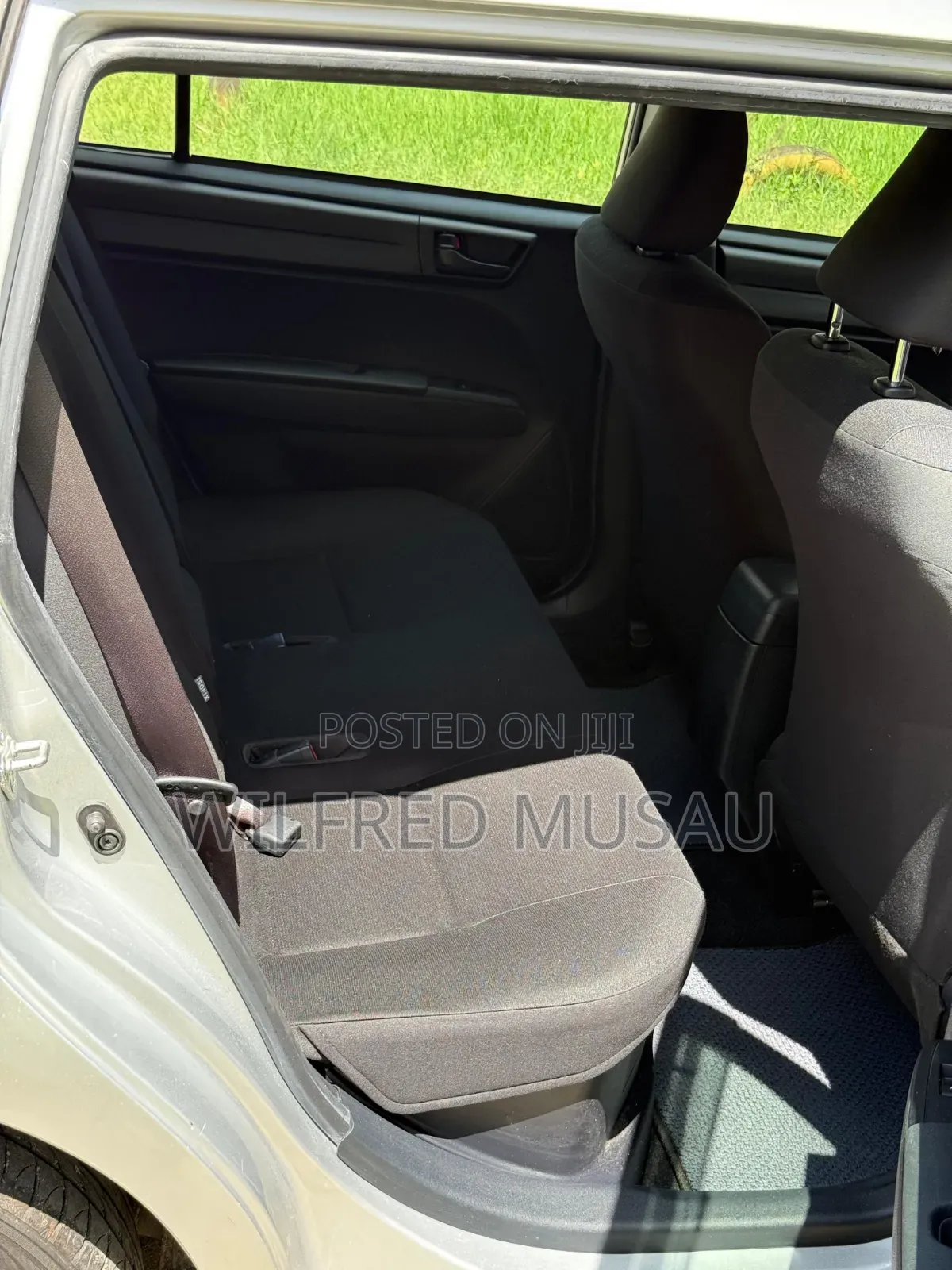 Toyota Corolla Fielder 1.5 Hybrid FWD 2020 Silver