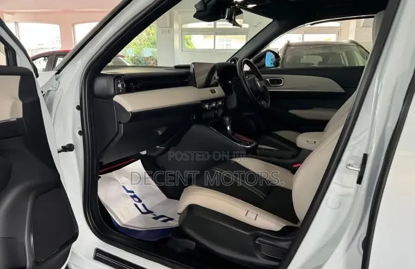 Honda Vezel 1.5 Hybrid 2WD 2020 White