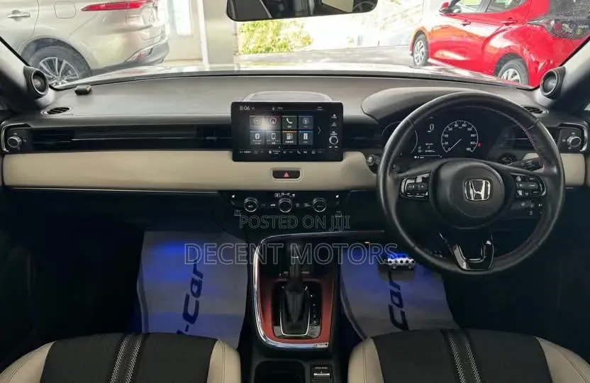 Honda Vezel 1.5 Hybrid 2WD 2020 White