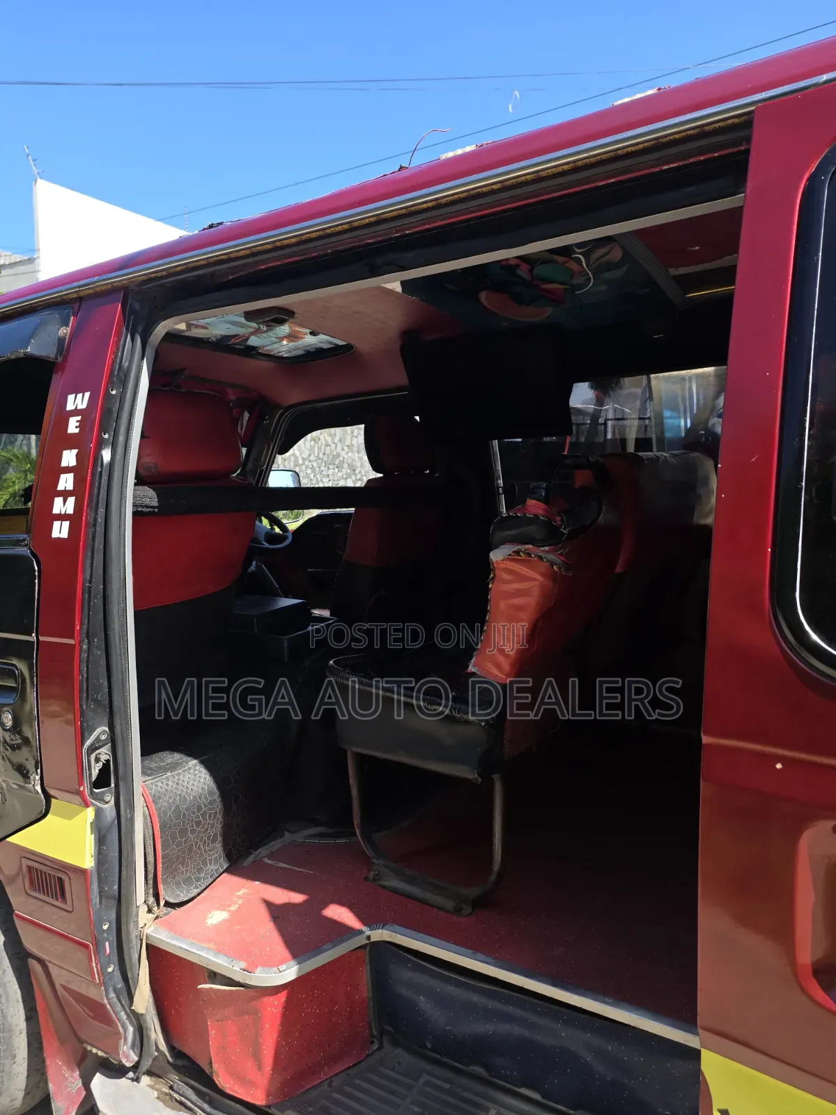 Nissan Caravan 2010 Burgundy