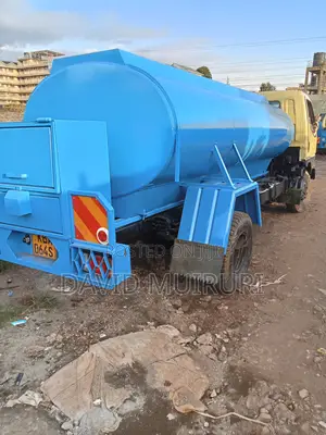 Mitsubishi Water Bowser Truck 2008 Yellow