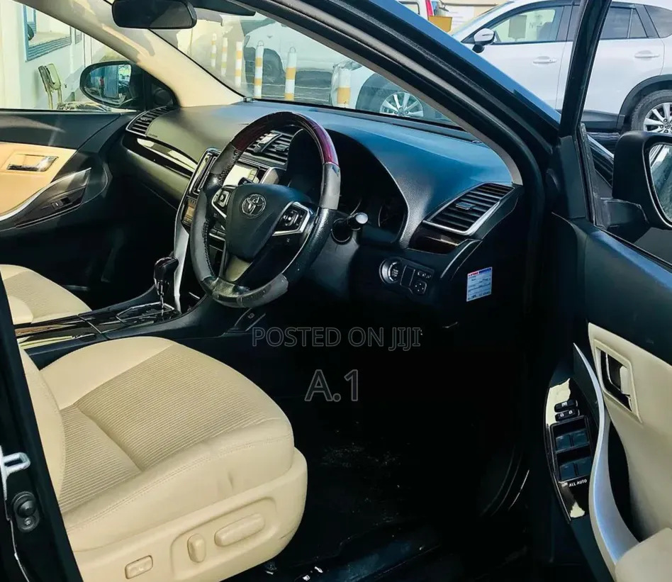 Toyota Premio 1.5 FWD 2019 Black