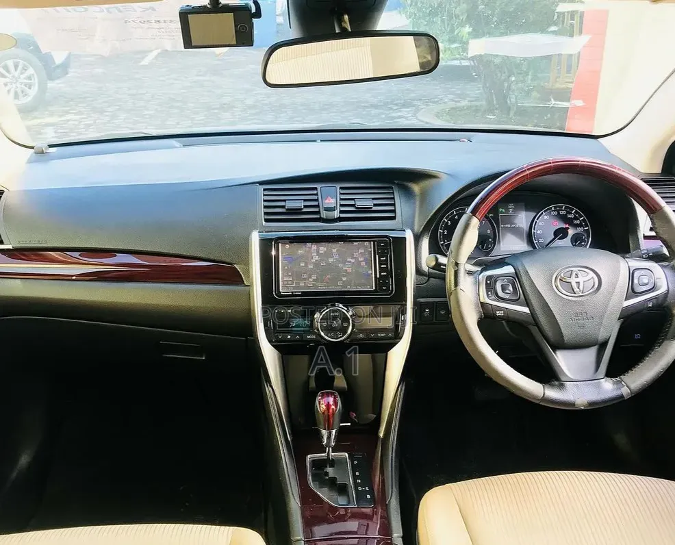Toyota Premio 1.5 FWD 2019 Black