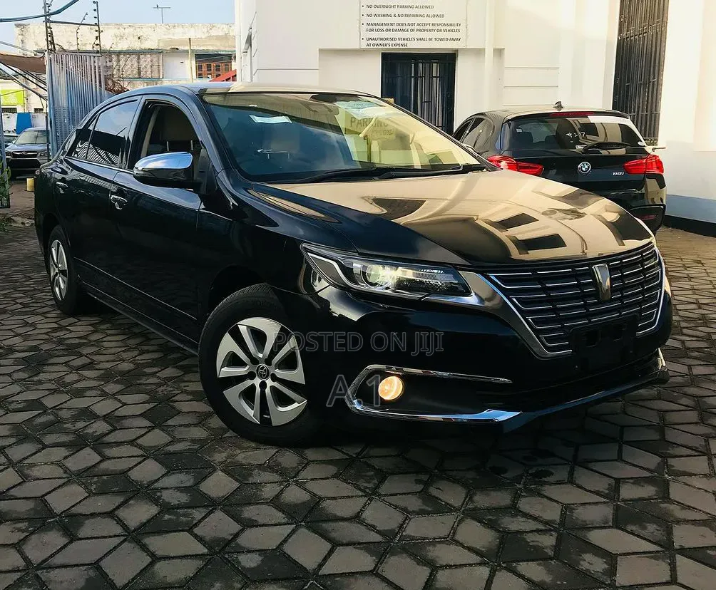 Toyota Premio 1.5 FWD 2019 Black
