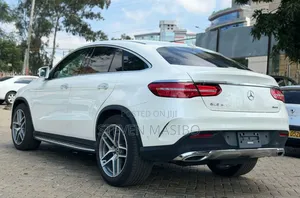 Mercedes-Benz GLE-Class GLE 350d 4MATIC 2019 White