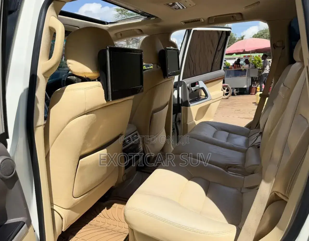 Toyota Land Cruiser 4.6 V8 ZX 2015 White