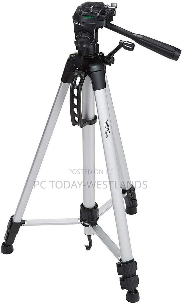 Amazon Basics 60-Inch Lightweight DSLR Tripod With Bag, Black - main view