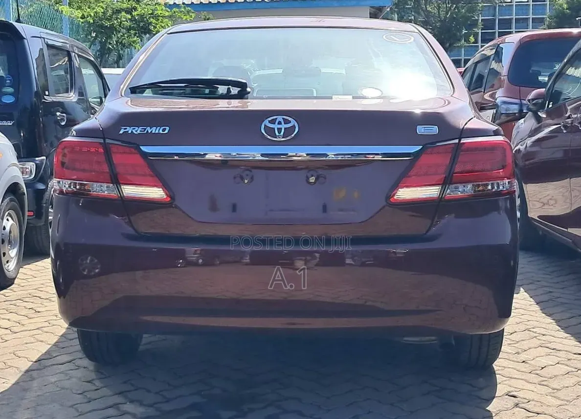 Toyota Premio 1.5 FWD 2019 Maroon