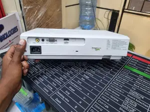 Sony VPL-Dx100 Projector