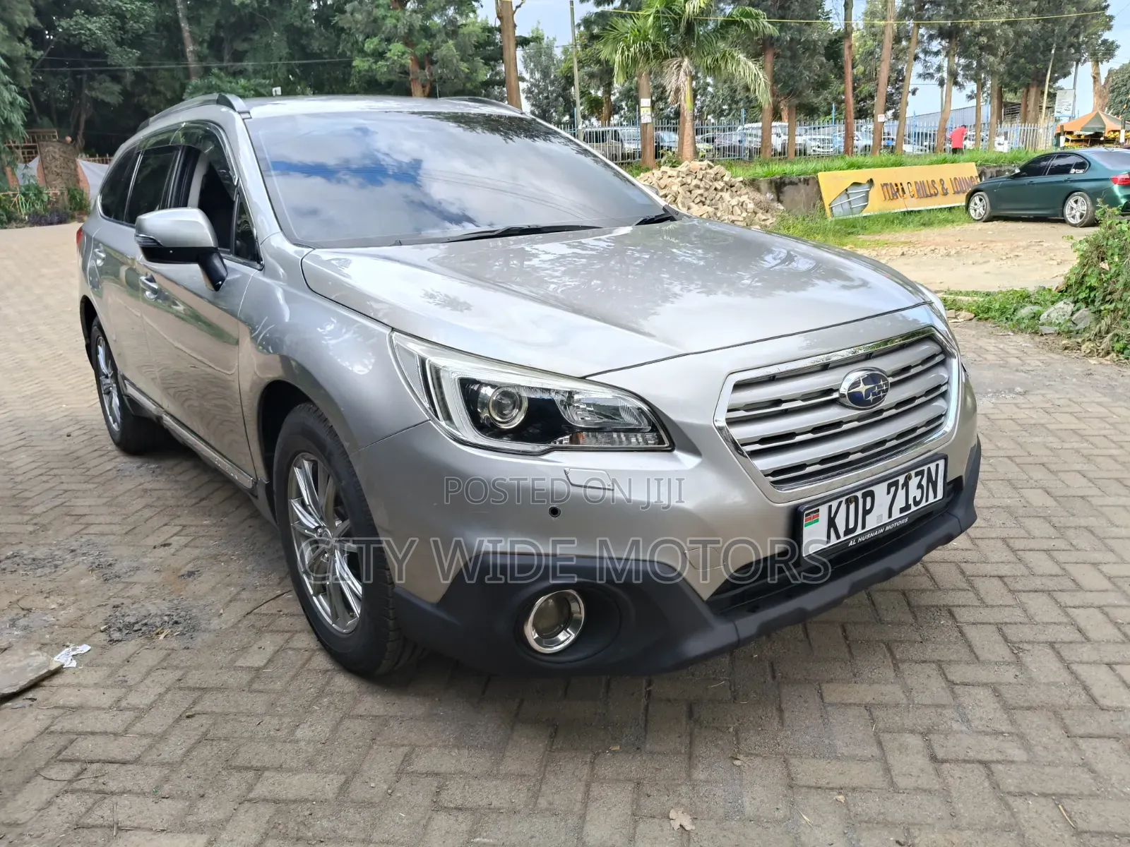 Subaru Outback 2.5i Premium AWD 2016 Gold