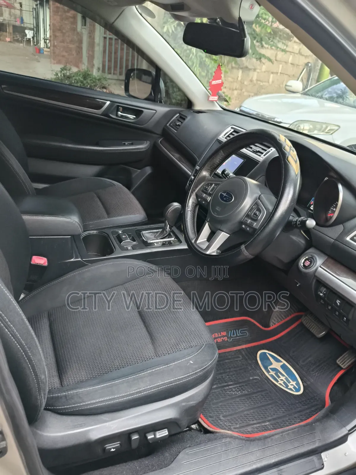 Subaru Outback 2.5i Premium AWD 2016 Gold