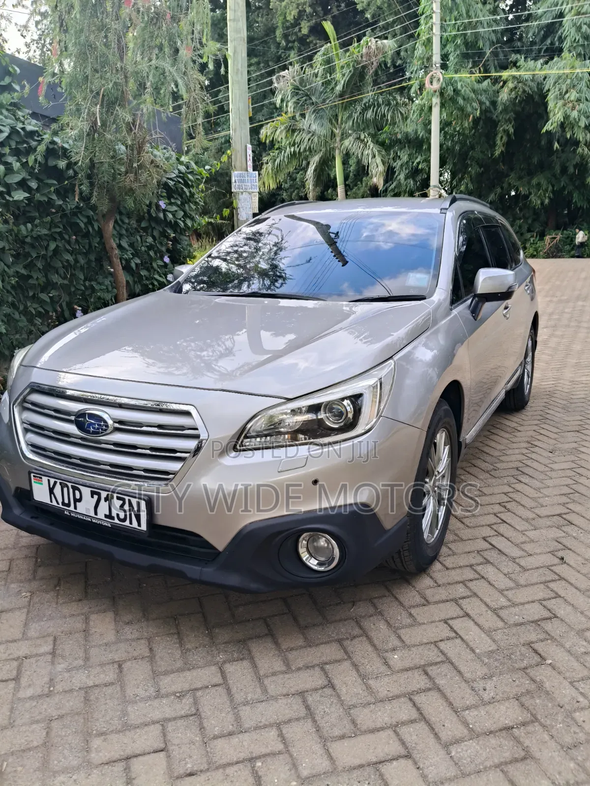 Subaru Outback 2.5i Premium AWD 2016 Gold