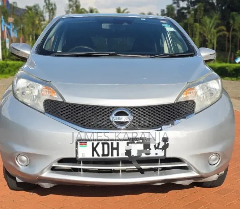 Nissan Note 2015 Silver