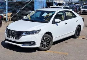 Toyota Premio 2.0 FWD 2019 White